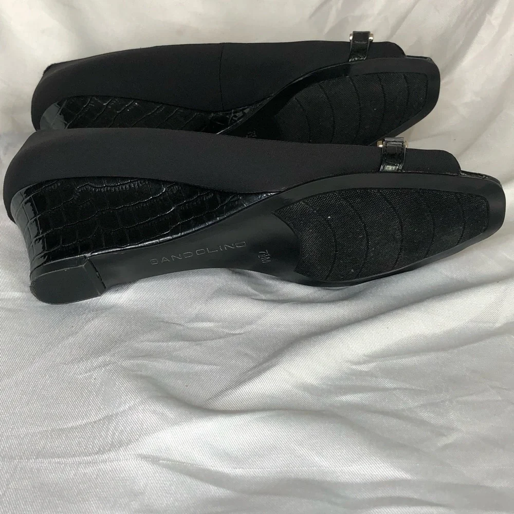 20. Bandolino Womens Wedge Heels Sz 7.5 - Picture 8 of 10